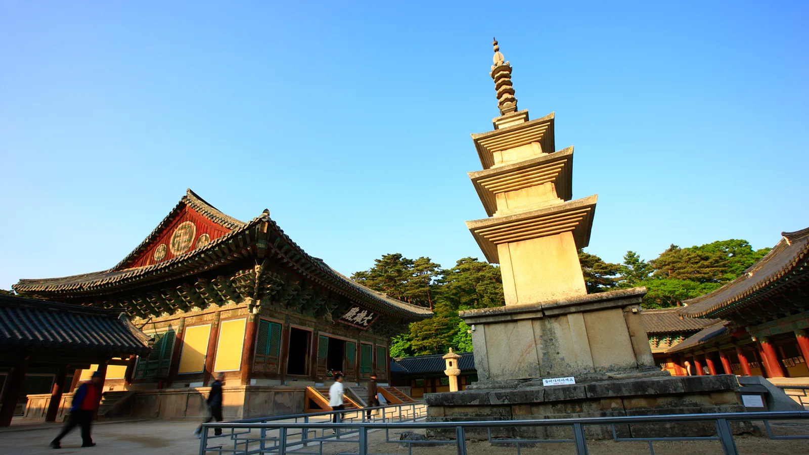 Hwangnyongsa Site and Bunhwangsa in Gyeongju: A Visitor's Guide to Silla Temple History