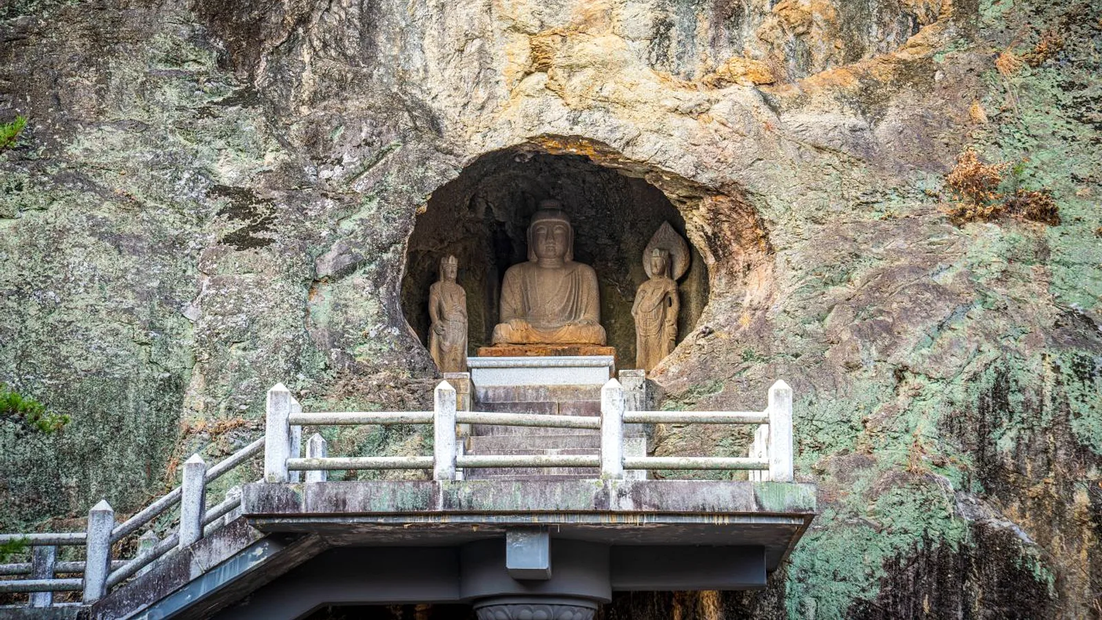 Gyeongju Namsan Hiking Guide: Silla Buddhas and Rock Carvings on the Samneung Valley Route
