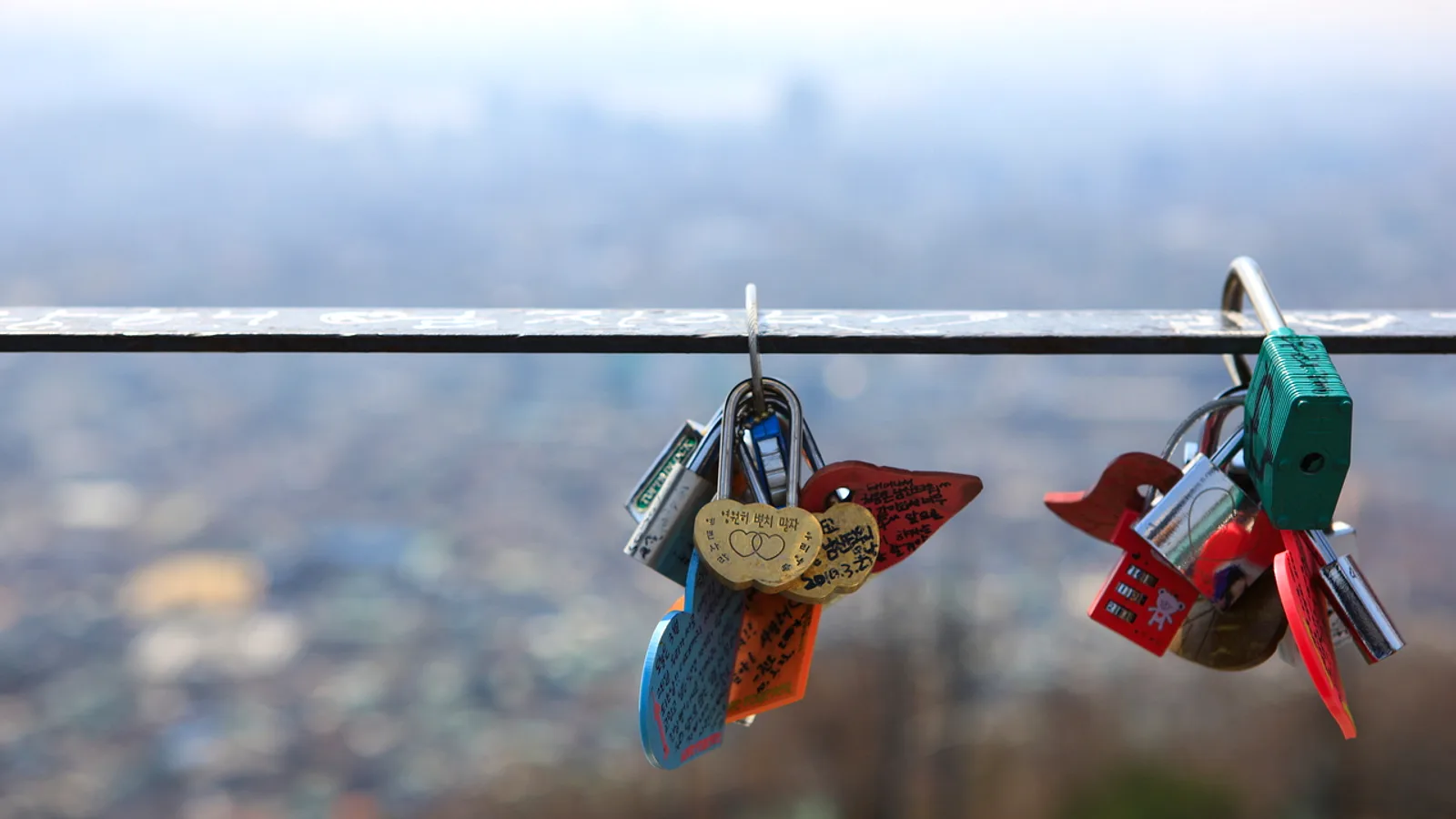 N Seoul Tower and Namsan: Walking Routes, Cable Car and Sunset Views